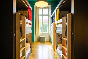 The People - Strasbourg - Hostel