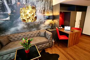 The Rhin Hotel