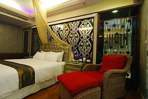 Mucha Motel
