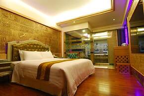 Mucha Motel
