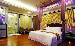 Mucha Motel