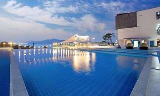 Elijah Resort