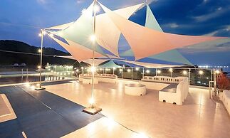 Elijah Resort