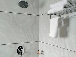 Golden Rock - AM Hotel Kollection