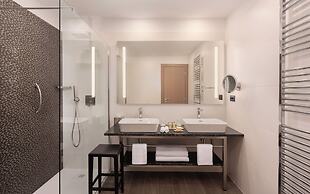 Hilton Rijeka Costabella Beach Resort & Spa