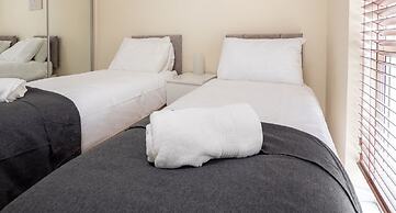 Open plan 2 Bedroom Apartment