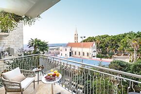 MAMAD - Deluxe 2BD Jaffa Dreams W Pool & Parking