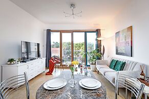MAMAD - Deluxe 2BD Jaffa Dreams W Pool & Parking