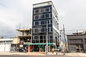 Hotel Titan JJ