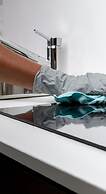 Tudors eSuites JQ Regency Kingsize