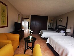 Lovely Beachfront Estudio in Hotel Zone