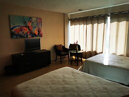 Cozy Studio In Beachfront Condominium