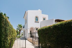 Cleopatra Villa