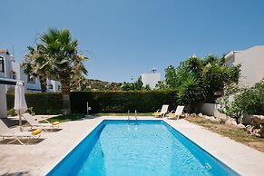 Cleopatra Villa