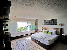 Brisas Beachfront Studios In Hotel Zone