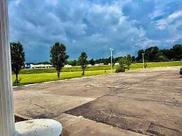 University Inn of Carbondale by Hotel O