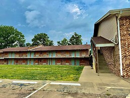 University Inn of Carbondale by Hotel O