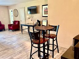 University Inn of Carbondale by Hotel O
