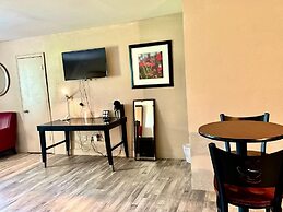 University Inn of Carbondale by Hotel O