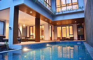 Asmaya 7BR Villa private heated pool and billiard