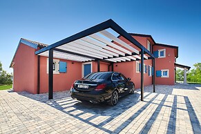 Villa Cali