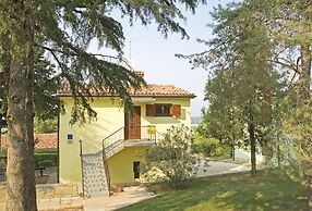 Daila Apartments