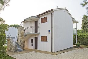 Daila Apartments