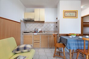 Daila Apartments