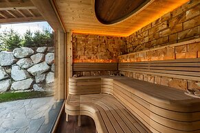 Skylodge Alpine Homes