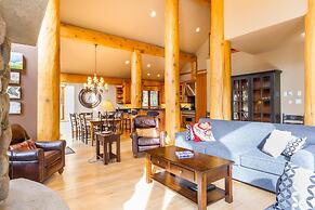 8140 Nicklaus North