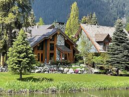 8140 Nicklaus North