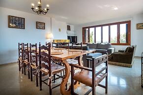 Comfortable Villa At The Back Of Palma Centre