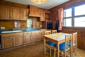 Comfortable Villa At The Back Of Palma Centre