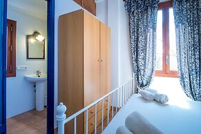Comfortable Villa At The Back Of Palma Centre