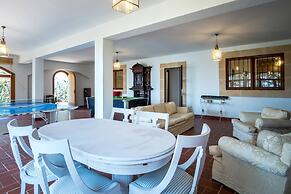 Comfortable Villa At The Back Of Palma Centre