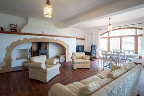 Comfortable Villa At The Back Of Palma Centre