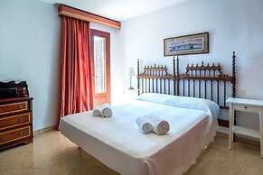 Comfortable Villa At The Back Of Palma Centre