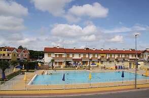 Homely Flat With Pool-beahost