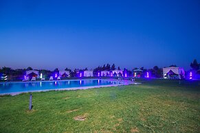 Very Nice Apartment With Pool and Garden