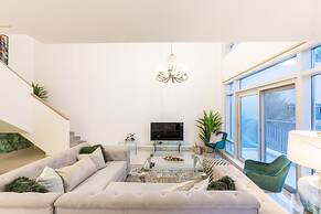 bnbme | The Lofts Emaar | 1 BDR