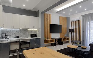 Acropolis Deluxe Apartment