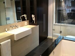 Modern Studio in Mandela Rhodes Place