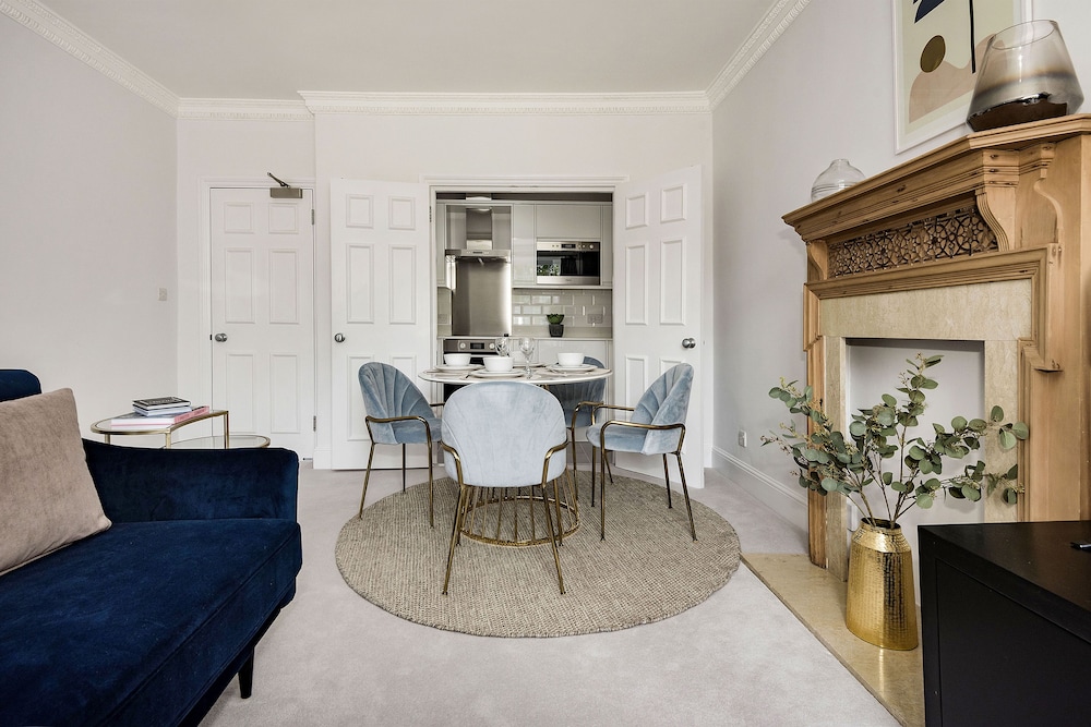 3 Sloane Gardens by UnderTheDoormat