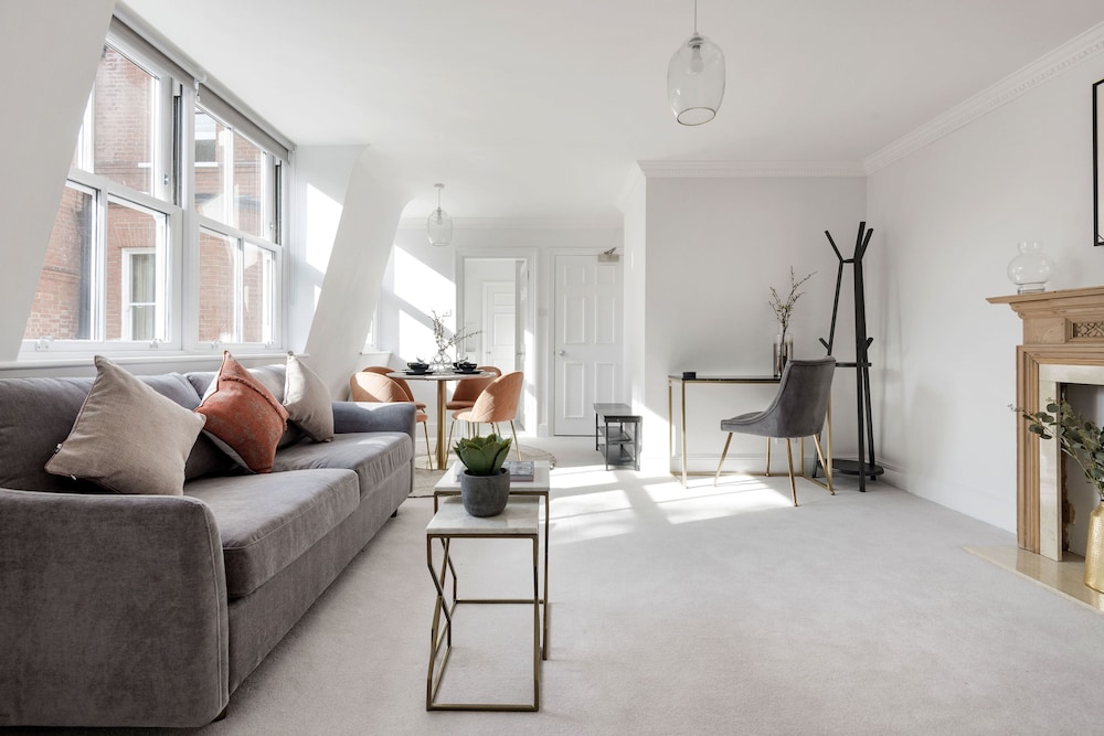 3 Sloane Gardens by UnderTheDoormat