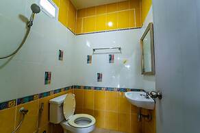 OYO 75377 Check In House