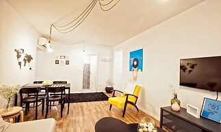 Batchae, Two Bedroom Flat near Bačvice Beach