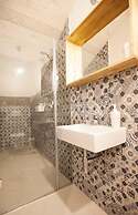 Batchae, Two Bedroom Flat near Bačvice Beach
