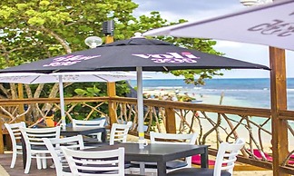 Luxury Apartment near Beach