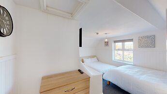 J kyns Aparthome