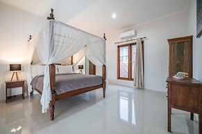 AV Villa Devina